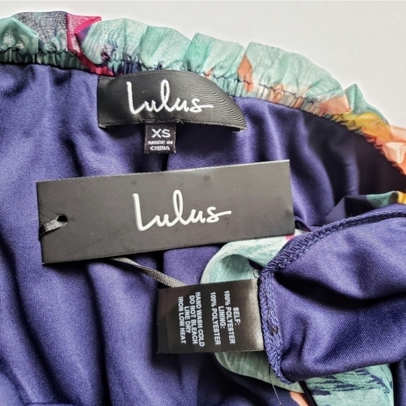 Lulus Infinite Love Floral Tropical Print Off Shoulder Ruffle Maxi Dress XS NWT - Picture 8 of 8